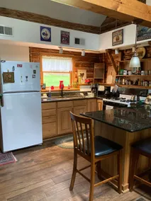 Al’s Cabin - Image 2