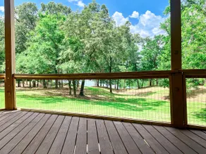 Only House on Lake DeGray - Image 4