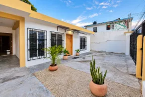 Downtown 2BDR + Parking | Private home - Image 2