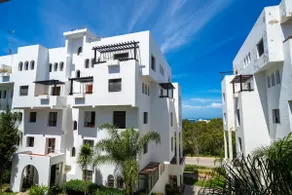 Chic 3 bedrooms Panoramic Bay - Image 5