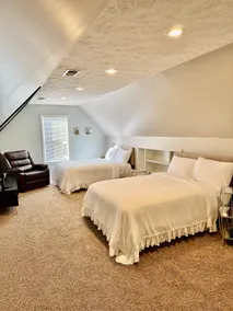 Amazing Home Stays - Image 5