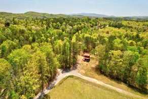 Between Murphy & BR!/fire pit/grill/hot tub - Image 2
