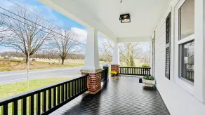Fabulous home w/ Hot tub - Image 3