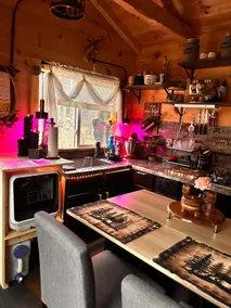 Cabin In The Woodzzz - Image 4