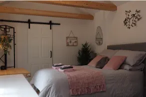 Clara Lodge - Image 2