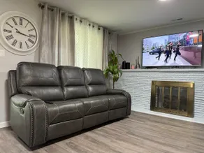 Cozy 3 bd ranch house - Image 3