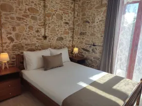 Stone Mansion 150 years old with Yard & BBQ Chania - Image 3