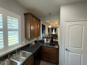 Traveler’s Hideaway with Arcade - Image 4