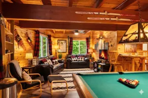 Smukt, renoveret Chalet m / adgang til svømmebassiner og golf - Image 3