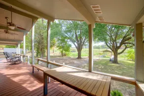 Yard, Deck & Fire Pit: Cedar Creek Reservoir Gem - Image 2