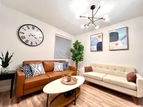 2BR/2BA with *HotTub* 20 min from Downtown Denver - Image 2