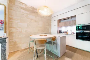 Charming and radiant flat - Image 3