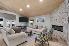 Suelen Bay House | Hidden Gem w/ Pier & Pool. - Image 4