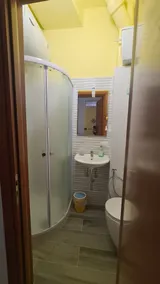 Good Vibes House - Image 4