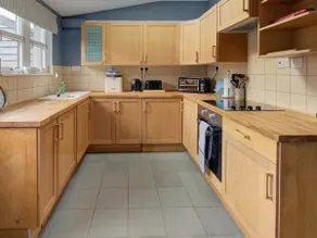 A quaint and quirky 1-bedroom cottage on the Main Street of the coastal village of Golspie. - Image 3