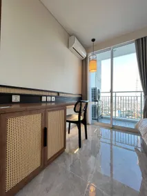 Luxury one bedroom city view 88 Avenue - Image 3