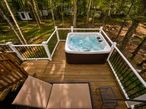 Pool & Lake Access, Private Hot tub &Movie Theater - Image 3