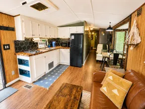 Pool & Lake Access, Private Hot tub &Movie Theater - Image 4