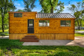 Creekside Haven Resort- Grill, Pet/Family Friendly - Image 3