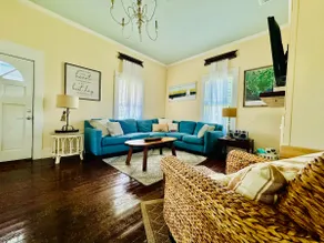 Miss-Sea's Cottage - Image 2