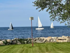 Waterfront View Lake Michigan - Building Memories! - Image 2