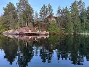 Granite Lake Chalet- waterfront Temagami Hot Tub - Image 2