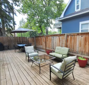 Luxury Inner City Home •Pet Friendly •Free Parking - Image 3
