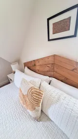 Luxury Inner City Home •Pet Friendly •Free Parking - Image 5