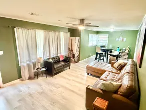 Entire home in quiet neighborhood! - Image 4