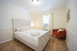3bedroom APT with balcony & free street parking - Image 3
