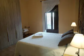 CASA DEL CAÑO (REED HOUSE) - La Aceña - Image 2