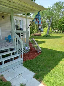Cottage with Fire Pit 5mins to Beach - Image 4