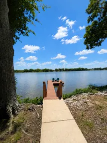 Lakeside Lodge w/ King bed,Fire Pit & Village Pool - Image 3