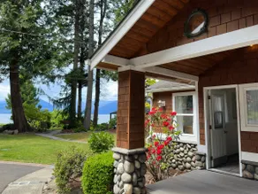 The Beach House at Sundance - Image 2
