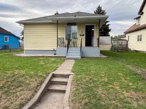 Modern Elegant 3 Bedroom Home - Image 2