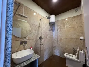 Two bedroom penthouse by Selvis inn - Image 5