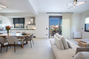 Pomaria Boutique Residences Deluxe suite king-beds - Image 5
