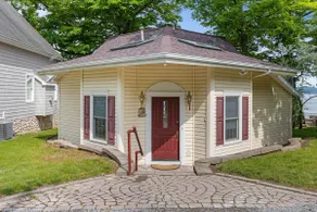 Twilight Cove: Canandaigua Lake Retreat Hosts 8! - Image 4