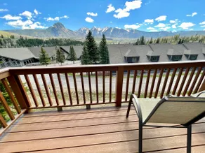 Spacious Luxe Mountain Retreat at 8900 feet - Image 4