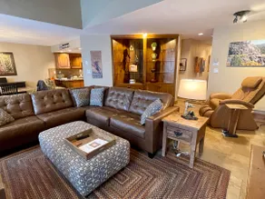 Spacious Luxe Mountain Retreat at 8900 feet - Image 3