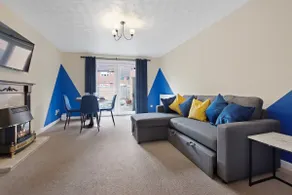 Newly Furnished, Early Checkin Late Checkout - Image 5
