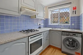 Newly Furnished, Early Checkin Late Checkout - Image 4