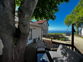 BillowBeach Craftsman- hot tub-lake views - Image 3