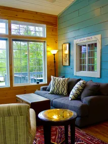Bright airy cottage w/ lake view - Image 2
