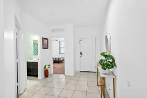 Tropical Desert Oasis Phoenix 5BR 3Bath with Outdoor Tiki Bar & BBQ - Image 2