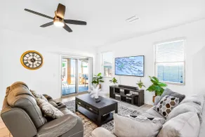 Tropical Desert Oasis Phoenix 5BR 3Bath with Outdoor Tiki Bar & BBQ - Image 5