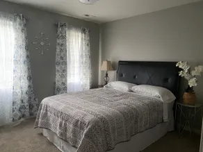 Elegant, inviting house. - Image 3