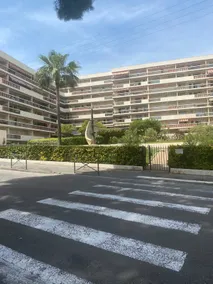 Golfe Juan Studio - Image 5