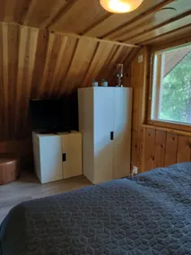 Atmospheric cottage with wood-fired sauna - Image 3