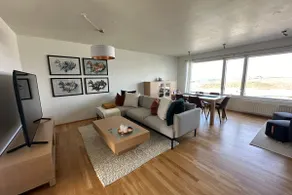 Apartment in Maríubaugur with fantastic view over - Image 4